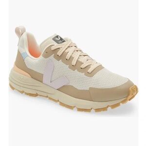 NEW Veja Dekkan Alveomesh Sneaker Size 7